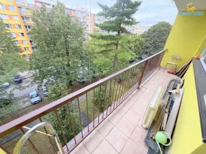 Pronájem bytu 1+kk, Praha - Prosek, Veltruská, 27 m2