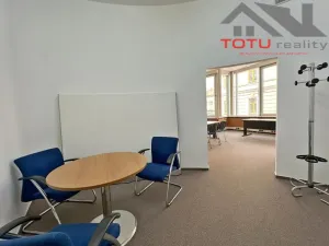 Pronájem kanceláře, Chrudim, Palackého třída, 71 m2