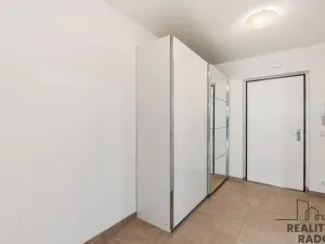 Pronájem bytu 2+kk, Praha - Modřany, Mezi vodami, 57 m2
