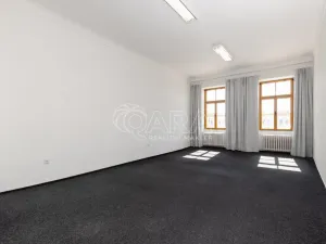 Pronájem kanceláře, Nový Jičín, Masarykovo nám., 40 m2