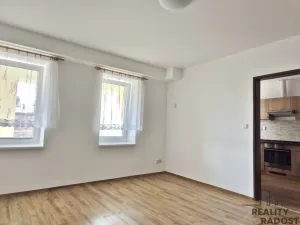 Pronájem bytu 1+1, Slatinice, 30 m2
