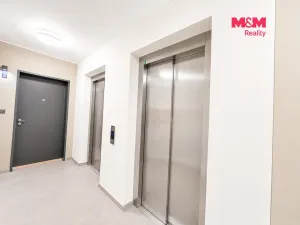 Pronájem bytu 2+kk, Praha - Vysočany, Pod Harfou, 42 m2