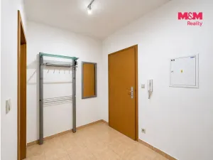 Pronájem bytu 2+kk, Karlovy Vary - Drahovice, Zbrojnická, 52 m2