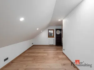 Prodej bytu 4+kk, Plzeň - Lobzy, Lobezská, 120 m2