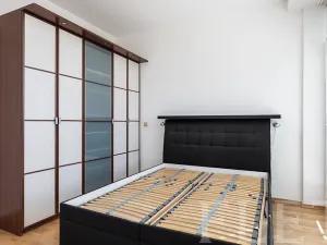 Pronájem bytu 2+kk, Praha - Strašnice, V Rybníčkách, 47 m2