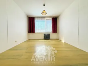 Prodej bytu 1+1, Hostinné, Sídliště, 36 m2