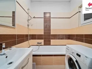 Pronájem bytu 2+kk, Praha - Karlín, Křižíkova, 55 m2