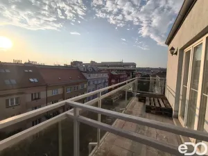 Pronájem bytu 1+kk, Praha - Holešovice, Osadní, 33 m2