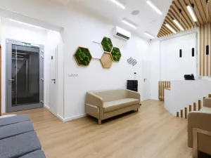 Pronájem ordinace, Praha - Holešovice, Jankovcova, 99 m2