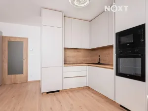 Pronájem bytu 1+kk, Pardubice, U Sportovní školy, 44 m2