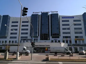 Pronájem obchodního prostoru, Praha - Ruzyně, Aviatická, 400 m2