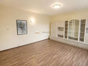 Pronájem bytu 1+1, Praha - Břevnov, Na břevnovské pláni, 60 m2