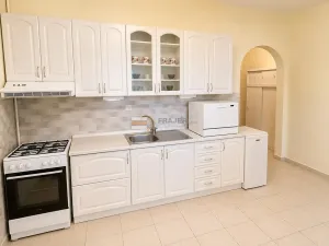 Pronájem bytu 1+1, Praha - Břevnov, Na břevnovské pláni, 60 m2