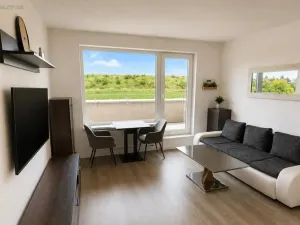Pronájem bytu 2+kk, Praha - Hostavice, Holenská, 55 m2