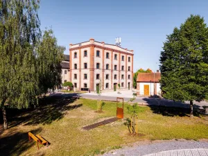 Pronájem kanceláře, Dašice, Štenclova, 64 m2