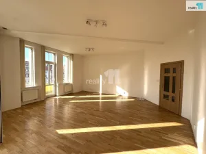 Pronájem bytu 2+kk, Praha - Vysočany, Kolbenova, 85 m2