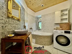 Prodej komerční nemovitosti, Bouzov, 400 m2