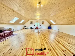 Prodej komerční nemovitosti, Bouzov, 400 m2