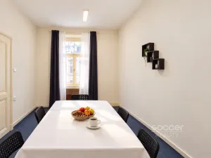 Pronájem bytu 2+1, Praha - Nové Město, Karlovo náměstí, 65 m2