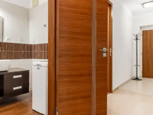 Pronájem bytu 3+1, Praha - Košíře, Lovčenská, 82 m2