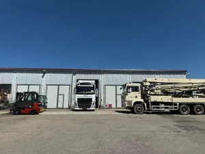 Pronájem komerčního pozemku, Holubice, 4000 m2