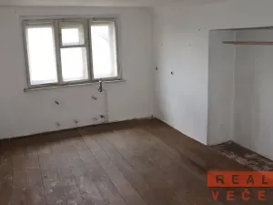 Prodej rodinného domu, Chrást, Kolmá, 180 m2