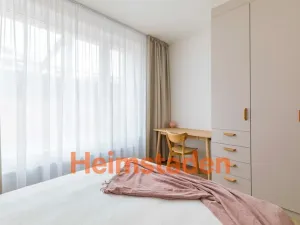 Pronájem bytu 2+kk, Praha - Holešovice, U Pergamenky, 53 m2