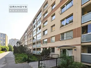 Pronájem bytu 1+kk, Praha - Modřany, Platónova, 29 m2