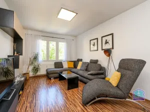 Prodej bytu 3+1, Plzeň - Doubravka, Ke Špitálskému lesu, 70 m2
