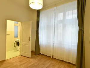 Prodej bytu 2+1, Praha - Košíře, U Kavalírky, 63 m2