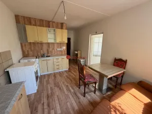 Pronájem bytu 1+1, Chomutov, Školní pěšina, 35 m2