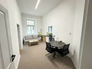 Prodej kanceláře, Praha, Pernerova, 88 m2
