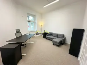 Prodej kanceláře, Praha, Pernerova, 88 m2