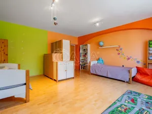 Prodej rodinného domu, Mořina, 320 m2