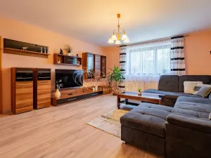 Prodej rodinného domu, Mořina, 320 m2