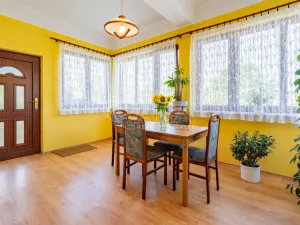 Prodej vícegeneračního domu, Mořina, 320 m2