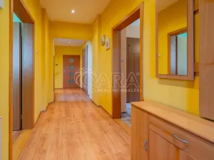 Prodej vícegeneračního domu, Mořina, 320 m2
