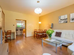 Prodej vícegeneračního domu, Mořina, 320 m2