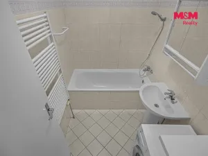 Pronájem bytu 2+kk, Pardubice - Zelené Předměstí, nábřeží Závodu míru, 55 m2