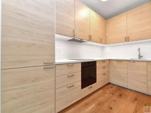 Pronájem bytu 2+kk, Praha - Radlice, U Komína, 47 m2