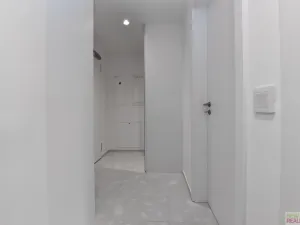 Pronájem bytu 2+kk, Praha - Radlice, U Komína, 47 m2