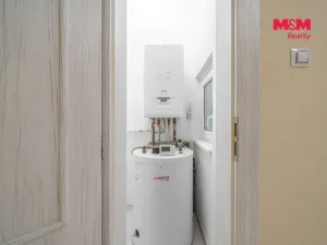 Prodej bytu 4+1, Karlovy Vary - Stará Role, Závodu míru, 99 m2