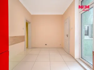 Prodej bytu 4+1, Karlovy Vary - Stará Role, Závodu míru, 99 m2