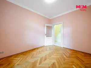 Prodej bytu 4+1, Karlovy Vary - Stará Role, Závodu míru, 99 m2
