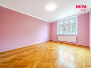 Prodej bytu 4+1, Karlovy Vary - Stará Role, Závodu míru, 99 m2
