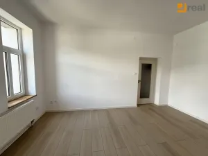 Prodej bytu 3+1, Liberec, Hanychovská, 79 m2