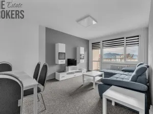 Prodej bytu 2+1, Ústí nad Labem - Severní Terasa, Kmochova, 61 m2