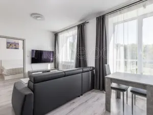 Pronájem bytu 2+kk, Milovice - Mladá, Višňová, 39 m2