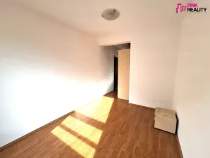 Pronájem bytu 2+kk, Hradec Králové - Nový Hradec Králové, Rybova, 50 m2