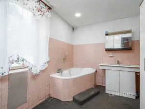 Prodej vícegeneračního domu, Benešov nad Ploučnicí, Českolipská, 244 m2